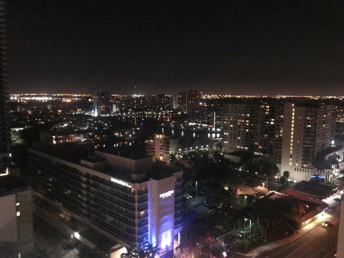 Apartament Hide House Hollywood Zewnętrze zdjęcie